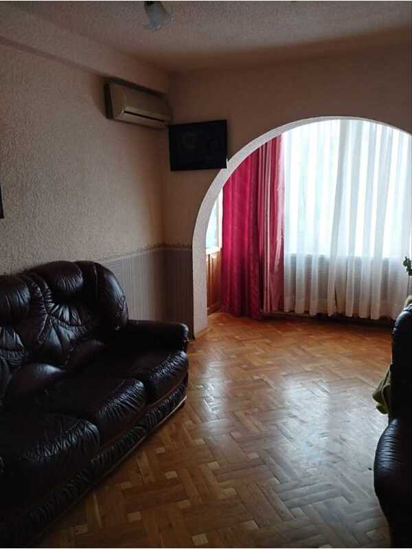 Продам 3-к квартиру Київ, Дніпровський, вул. Березняківська, 20. 