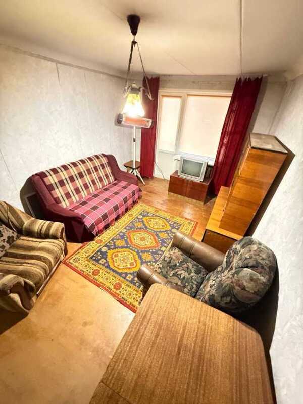 Продам 3-к квартиру Криворізький, Кривий Ріг, Самотічна, 3. 
