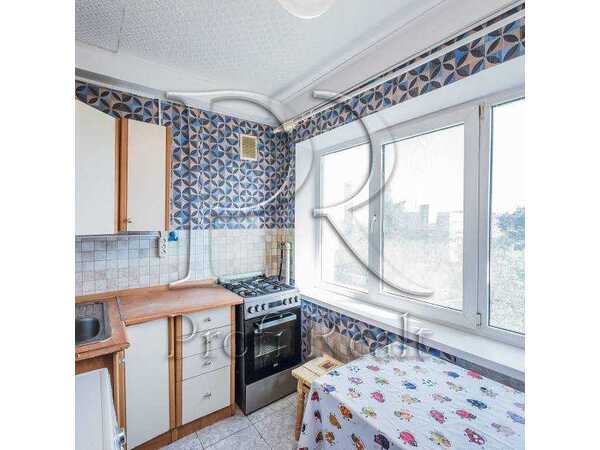 Продам 1-к квартиру Київ, Дніпровський, бульв. Перова, 16Г. 