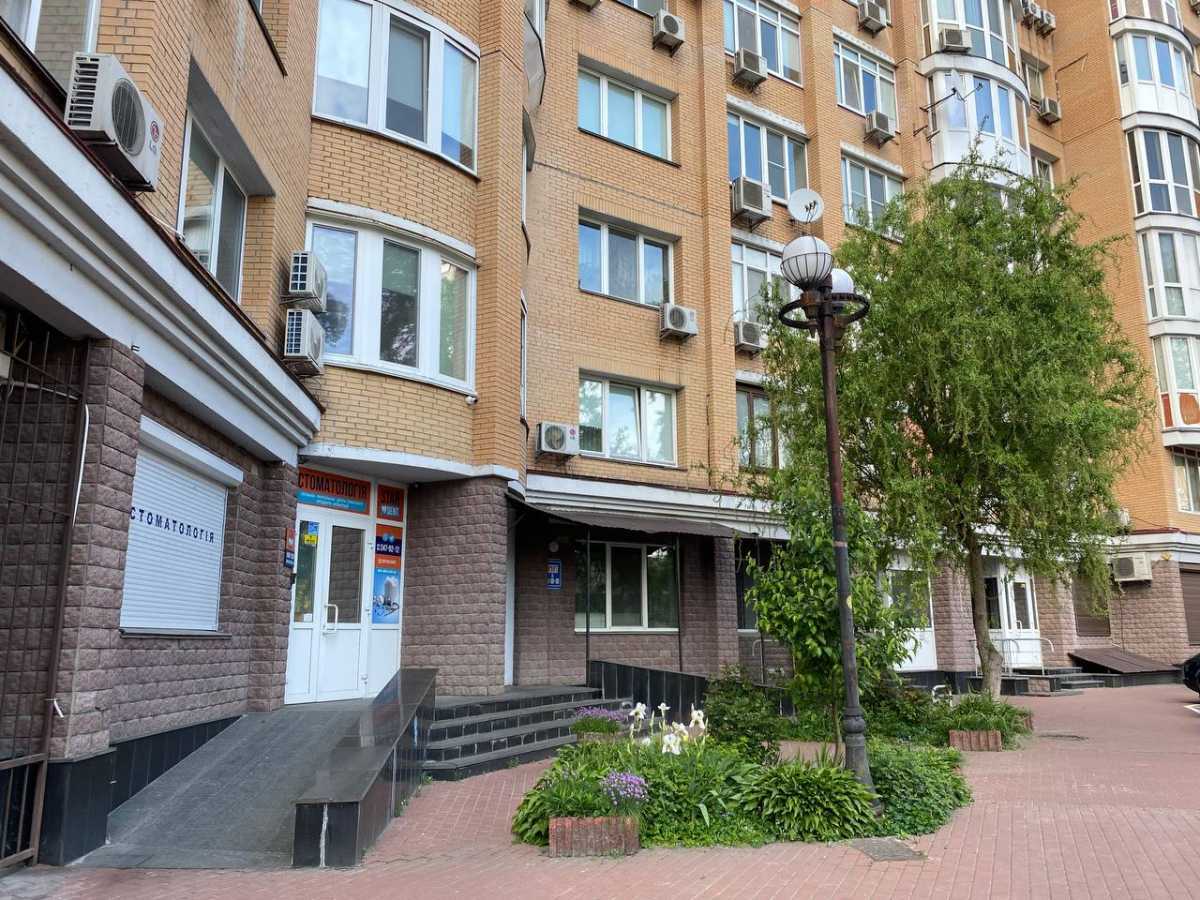 Здам довгостроково  офісне приміщення Київ, Оболонський, вул. Оболонська Набережна, 3. 