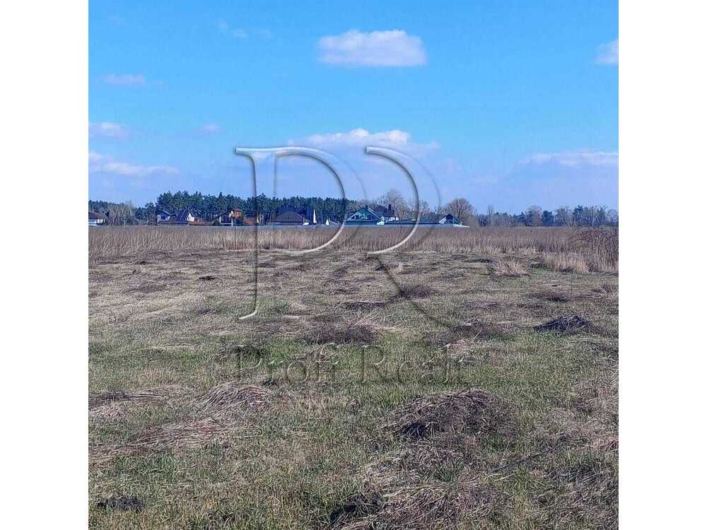 Продам  ділянку під житлову забудову Вишгородський, Хотянівка, Шевченка вулиця. 