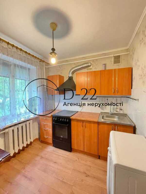 Продам 2-к квартиру Київ, Солом`янський, вул. Михайла Донця, 13. 