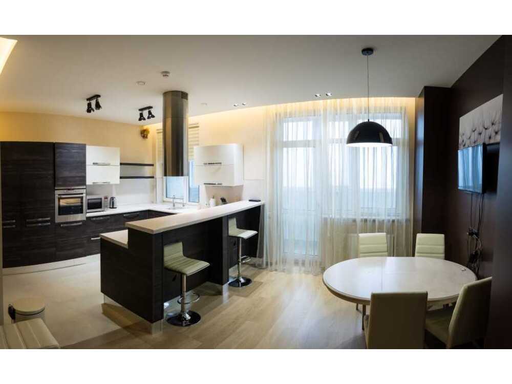 Продам 3-к квартиру Київ, Печерський, вул. Євгена Коновальця, 44а. 