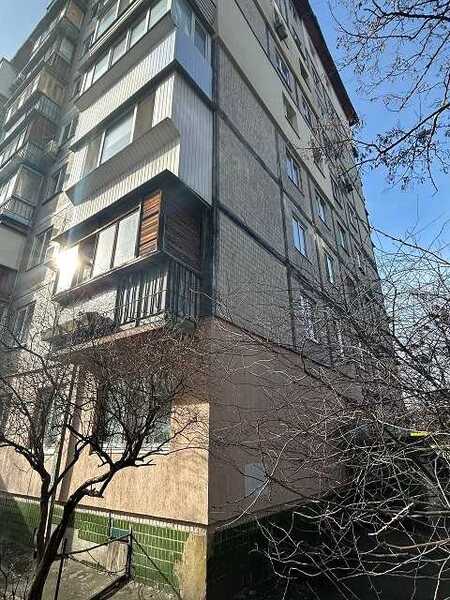 Продам 2-к квартиру Київ, Дніпровський, бульв. Перова, 16. 