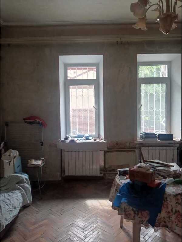 Продам 2-к квартиру Київ, Подільський, вул. Ярославська, 32а. 