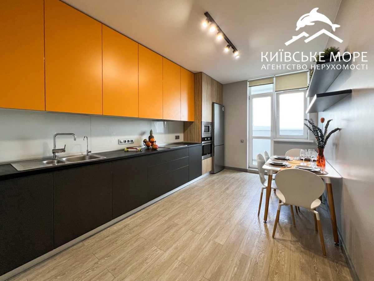 Продам 1-к квартиру Київ, Дніпровський, вул. Воскресенська, 16В. 