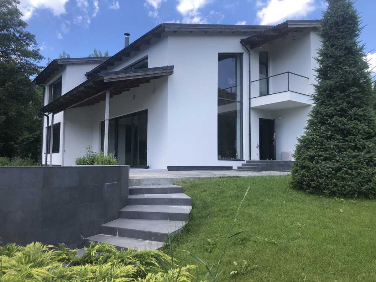 Продам 5-к котедж Обухівський, Старі Безрадичі, Центральна. 