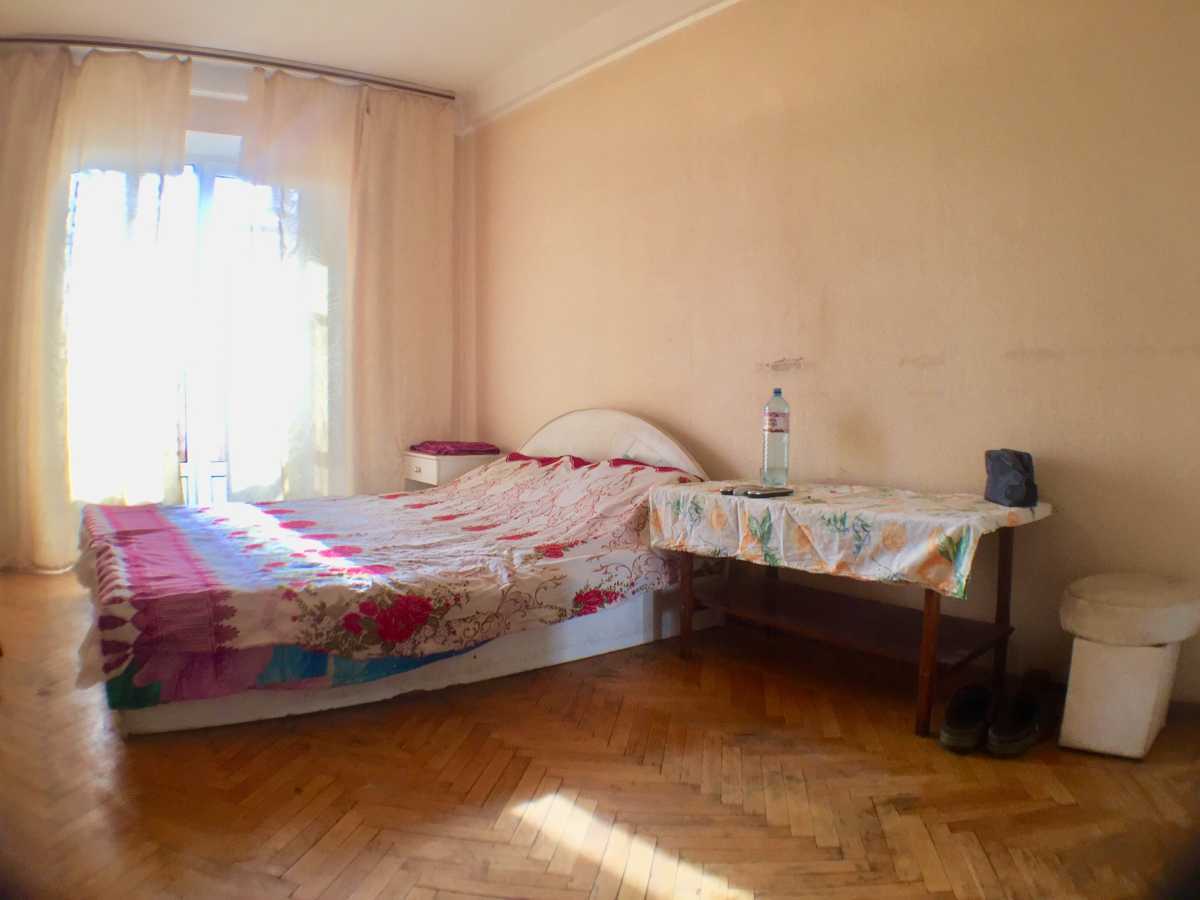 Продам 2-к квартиру Київ, Дніпровський, вул. Березняківська, 12. 
