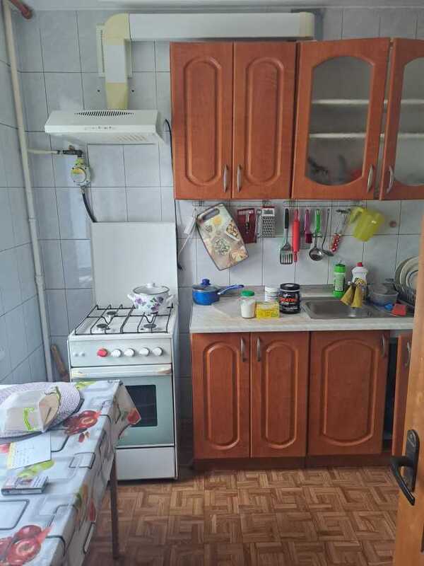 Продам 3-к квартиру Київ, Шевченківський, вул. Олени Теліги, 19/2. 