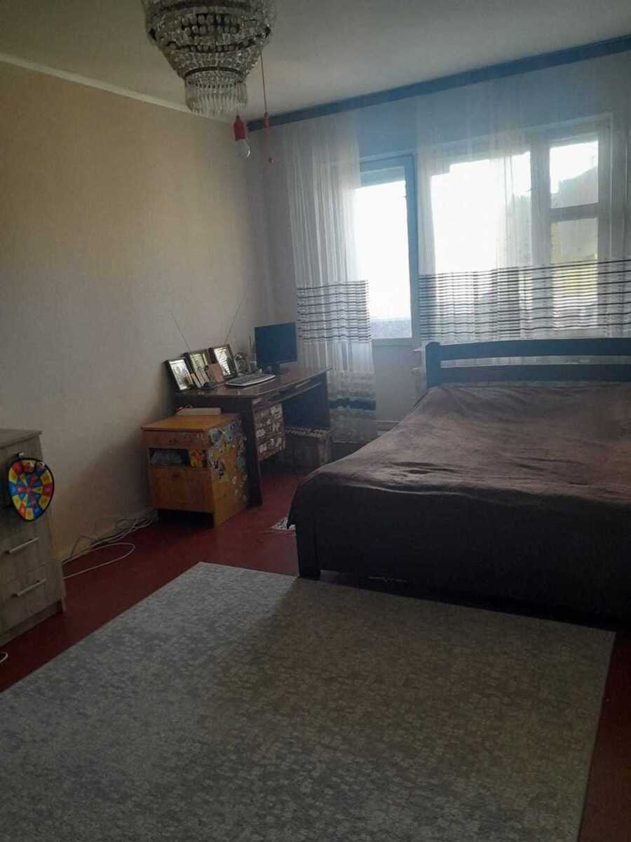 Продам 1-к квартиру Білоцерківський, Біла Церква, М.Амосова. 