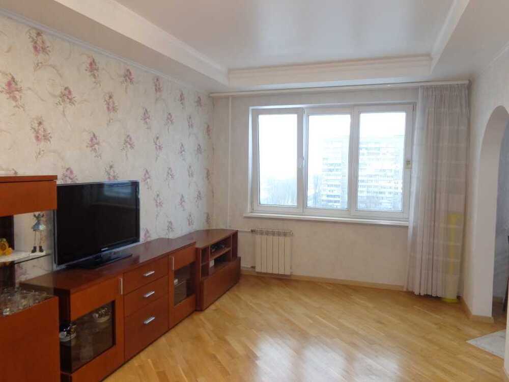 Продам 3-к квартиру Київ, Голосіївський, вул. Лятошинського, 2. 