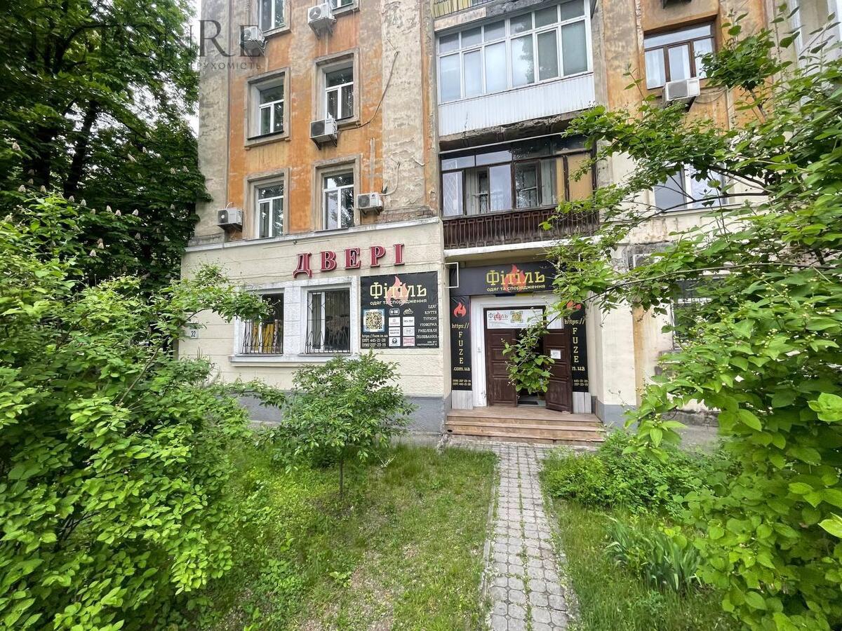Оренда Фасадного, Торгового приміщення, Повітряних Сил, 73м2