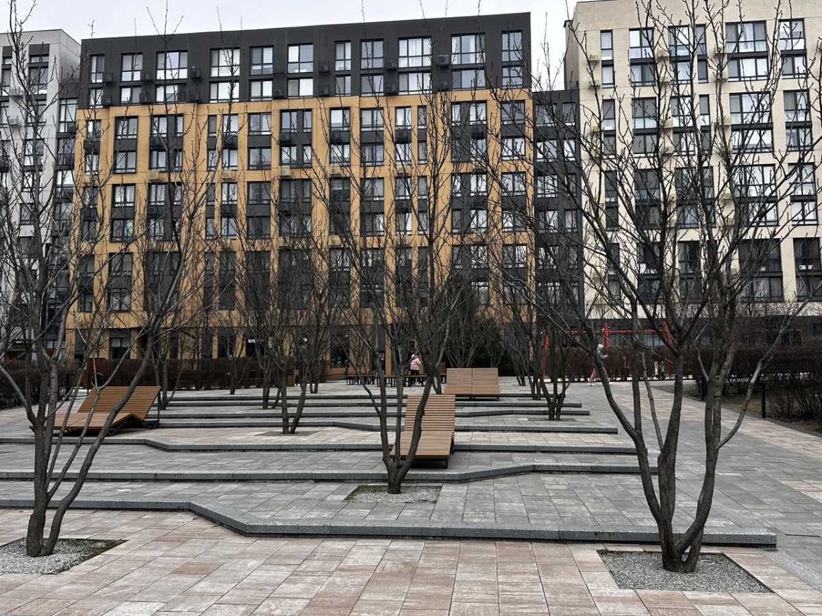 Продам 1-к квартиру Київ, Шевченківський, вул. Салютна, 2б. 