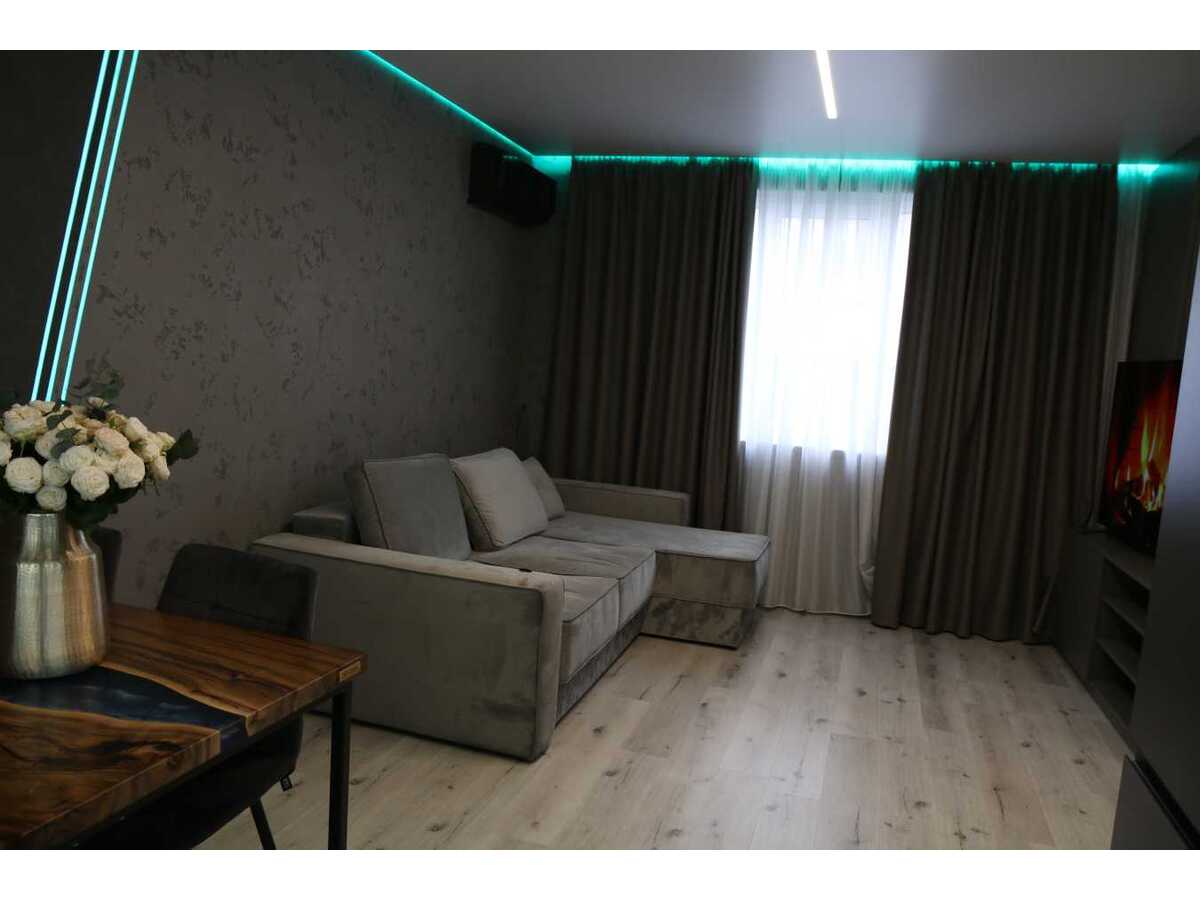 Продам 3-к таунхаус Бориспільський, Бориспіль, ясна, 12. 
