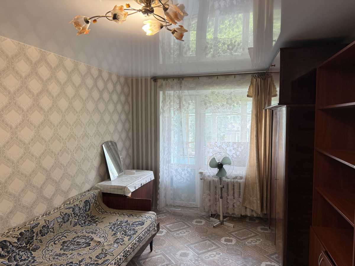 Здам довгостроково 1-к квартиру Дніпро, Чечеловський, Суворова, 11. 
