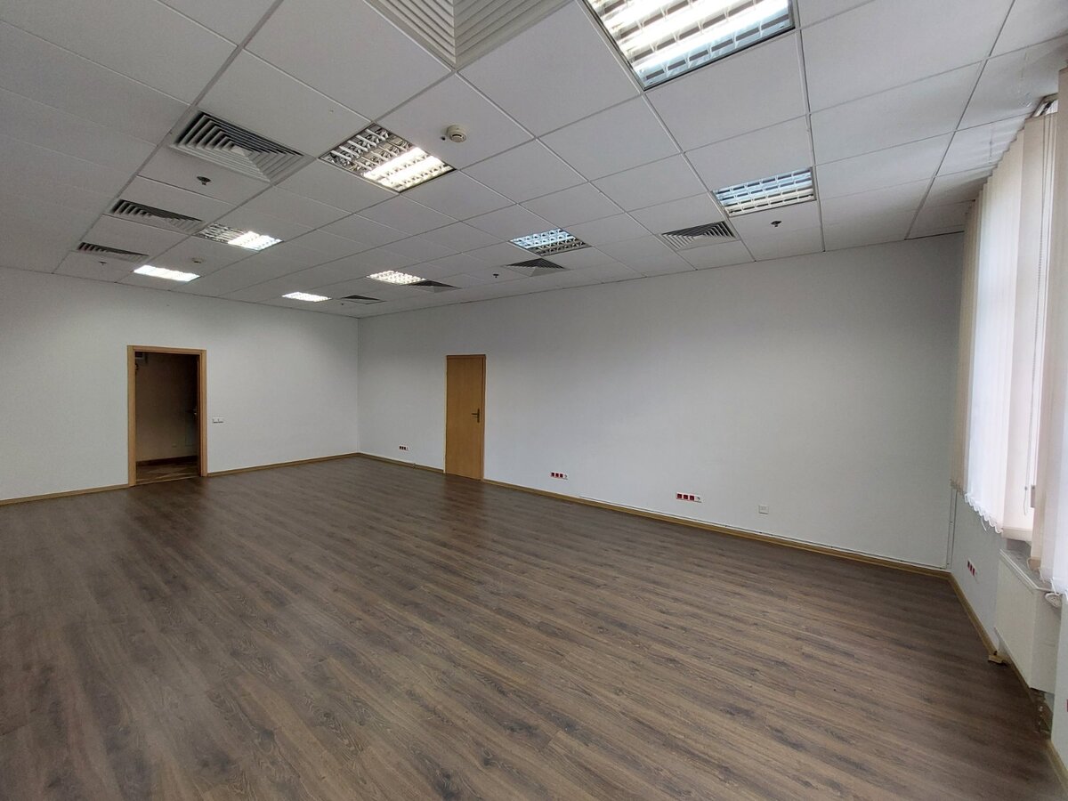 Аренда офиса 54 кв.м., в БЦ на Подоле, Верхний Вал.