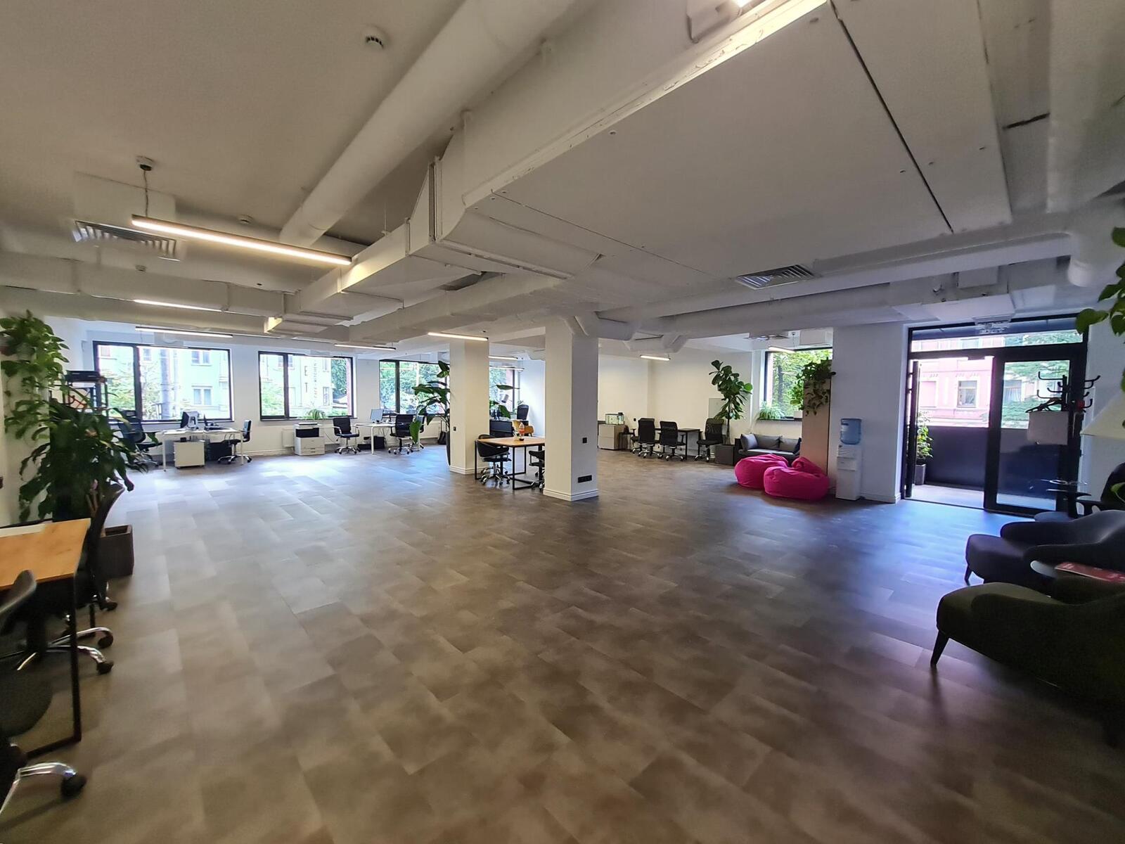 Офіс 227 м.кв. вул. Саксаганського 53/80 Шевченківський метро Олімпійська Без%