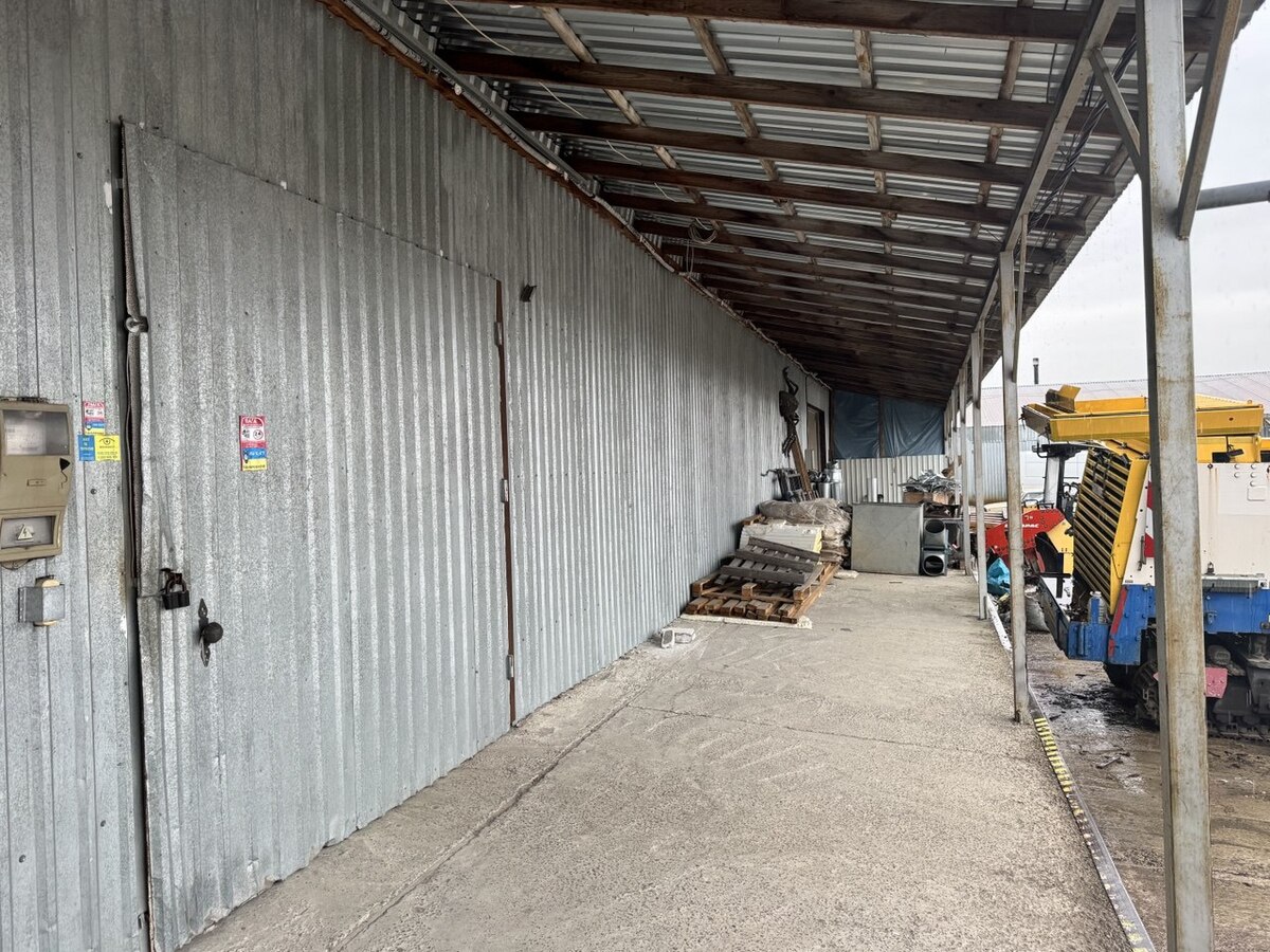 Продаж складського комплексу 3500 м² готовий орендний бізнес