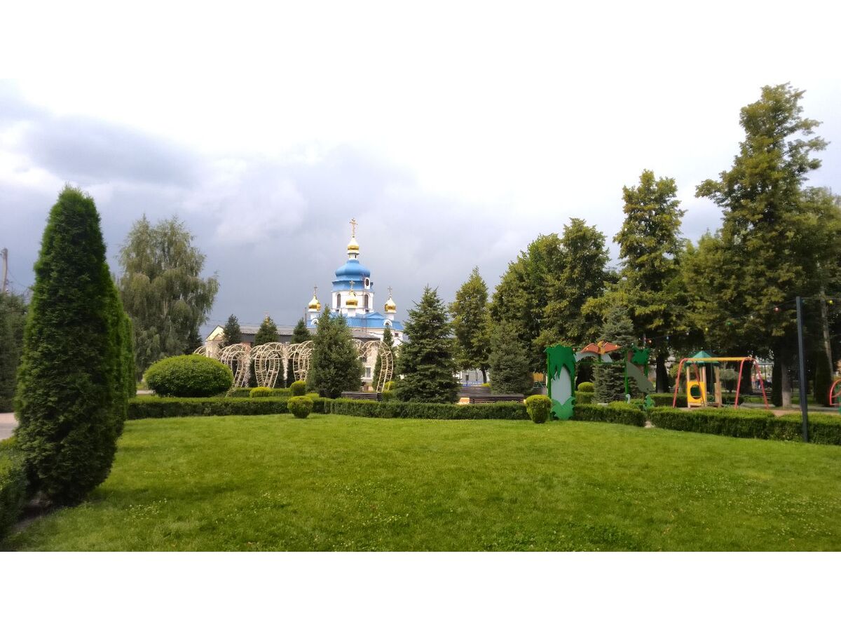 БЕЗ % продам цегляний будинок 130 м2, смт. Калинівка, Фастівського району.