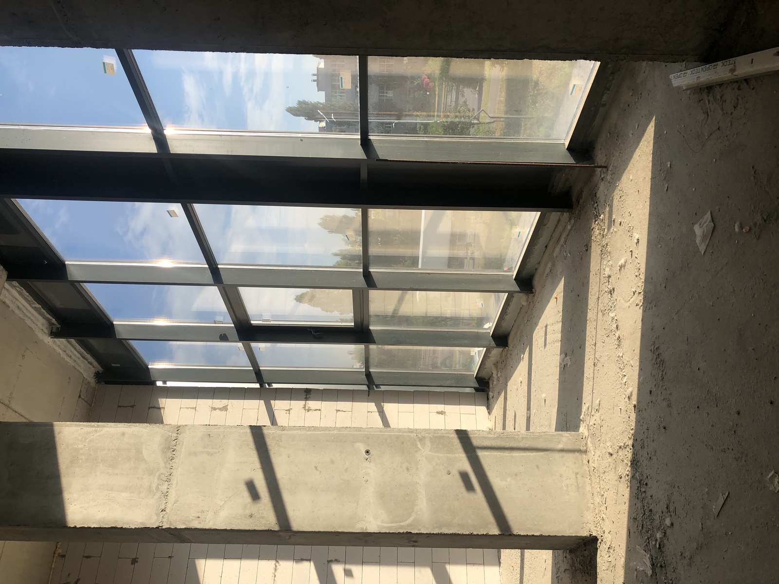 Оренда торгових приміщень 905м², в ТОЦ OLYMPIC CENTR!