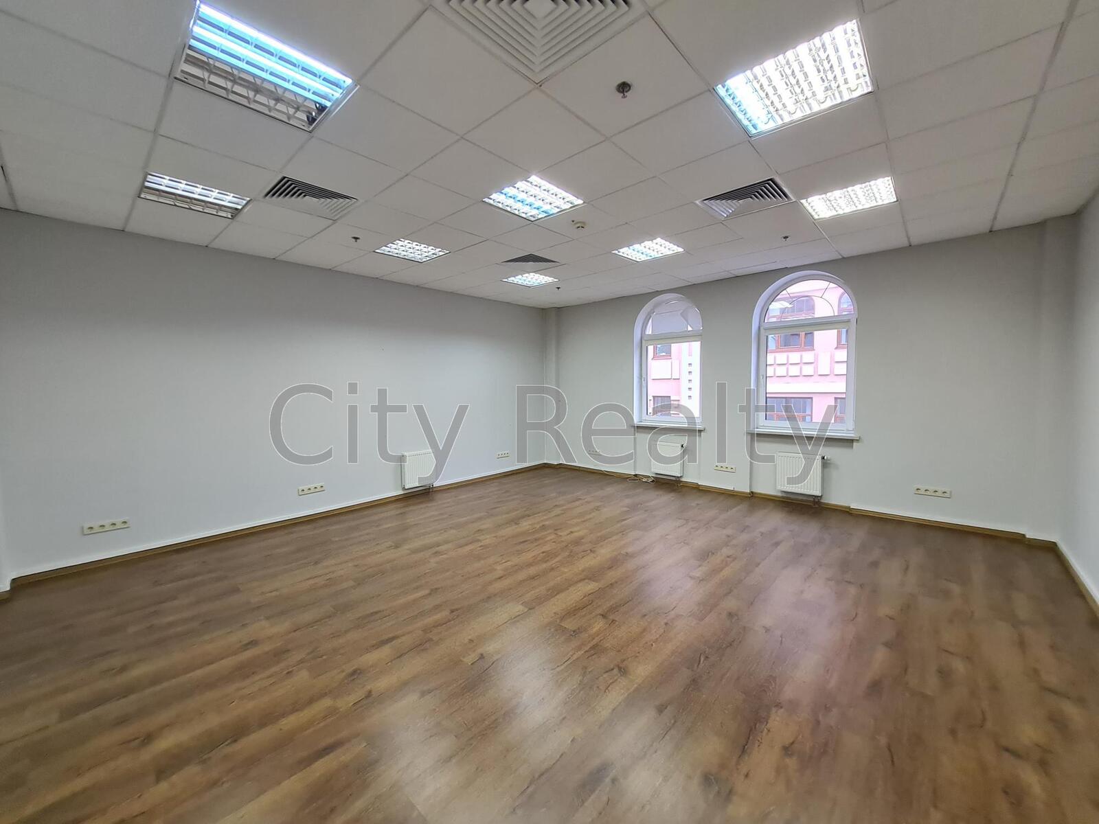 Офіс 152 м.кв. Верхній Вал 4А Поділ метро Контрактова площа Без%