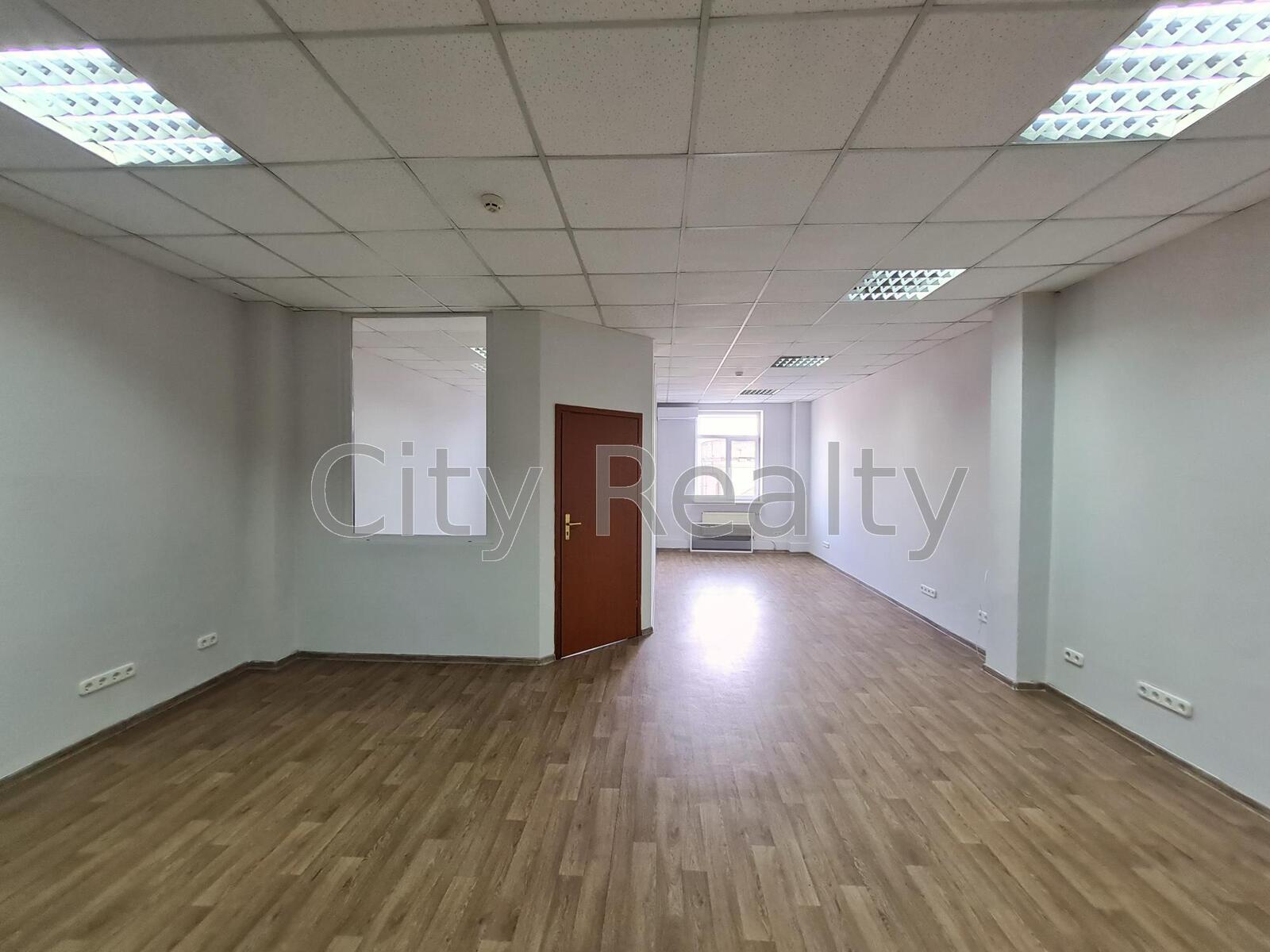 Офіс 57 м.кв. вул. Новозабарська 2/6 Оболонський район Генератор Без%