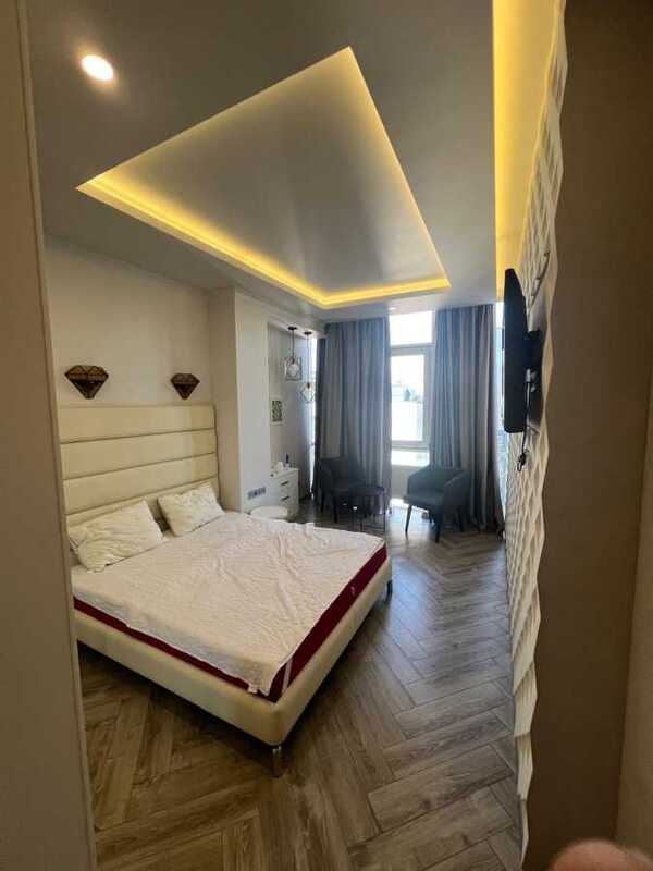 Здам довгостроково 1-к квартиру Одеса, Приморський, Гагаринское плато, 5/2. 