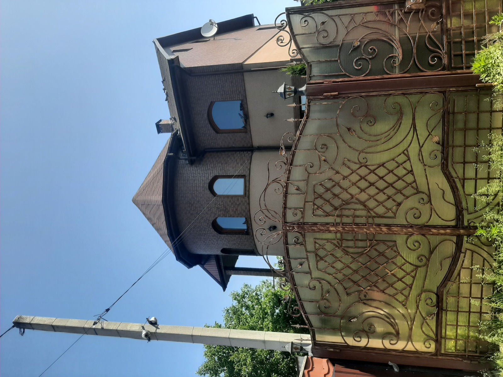 Будинок з ремонтом поруч з Києвом