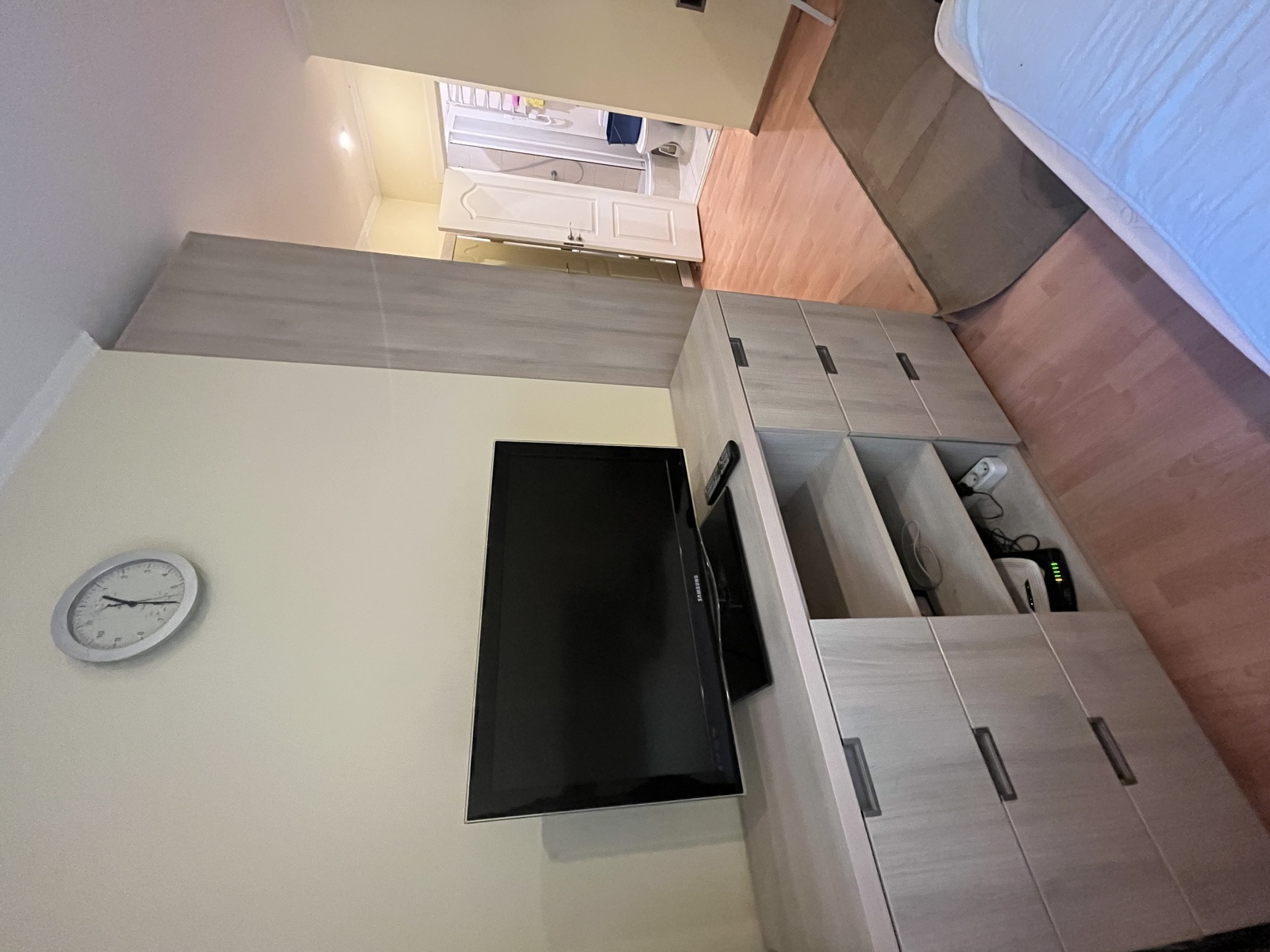 Хрещатик, метро, царський дім, сучасний ремонт