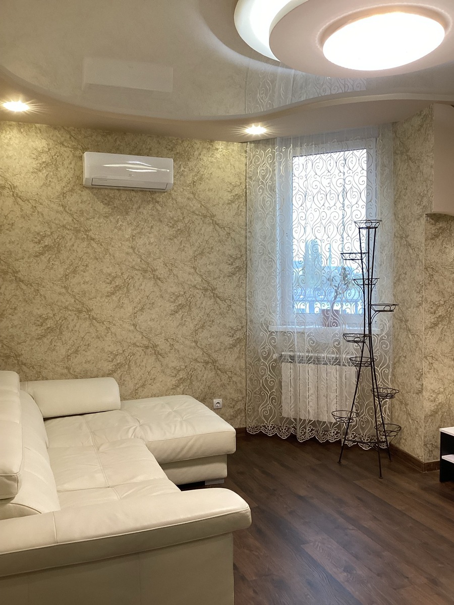 Здаю в оренду стильну трикімнатну квартиру н