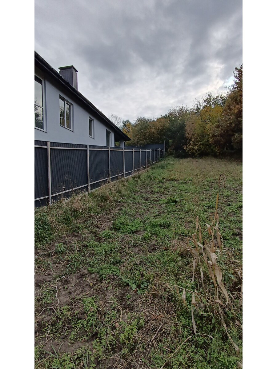 Гатне . Ділянка під забудову 27 сот.  Без %