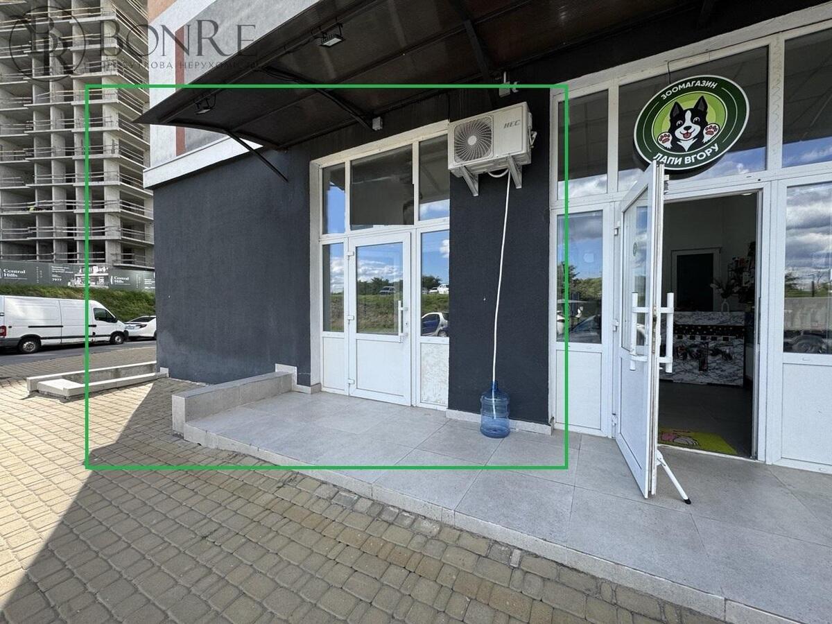 Оренда, Торгове, Фасад, Лисогірська, 53м2.