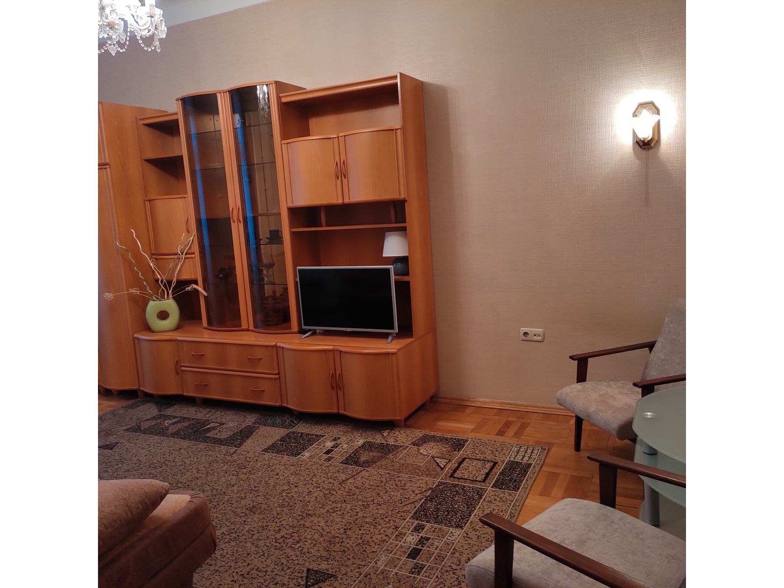 Сталинка 2-х комнатная, ул. Большая Васильковская 134, м.Лыбедская.