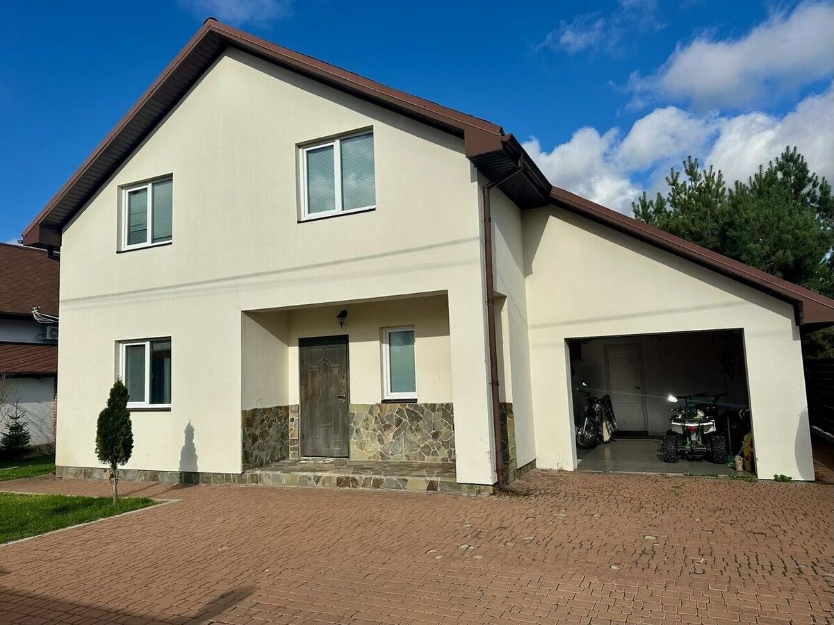 Продаж будинку в Іванковичах — 165 м², 8 соток, гараж