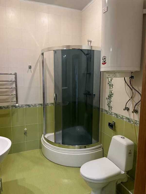 Продам 2-к квартиру Броварський, Рожни, Свободи. 