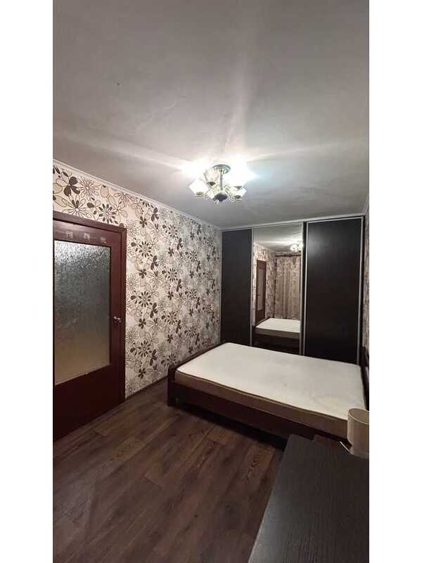 Продам 2-к квартиру Київ, Святошинський, вул. Академіка Туполєва, 17. 