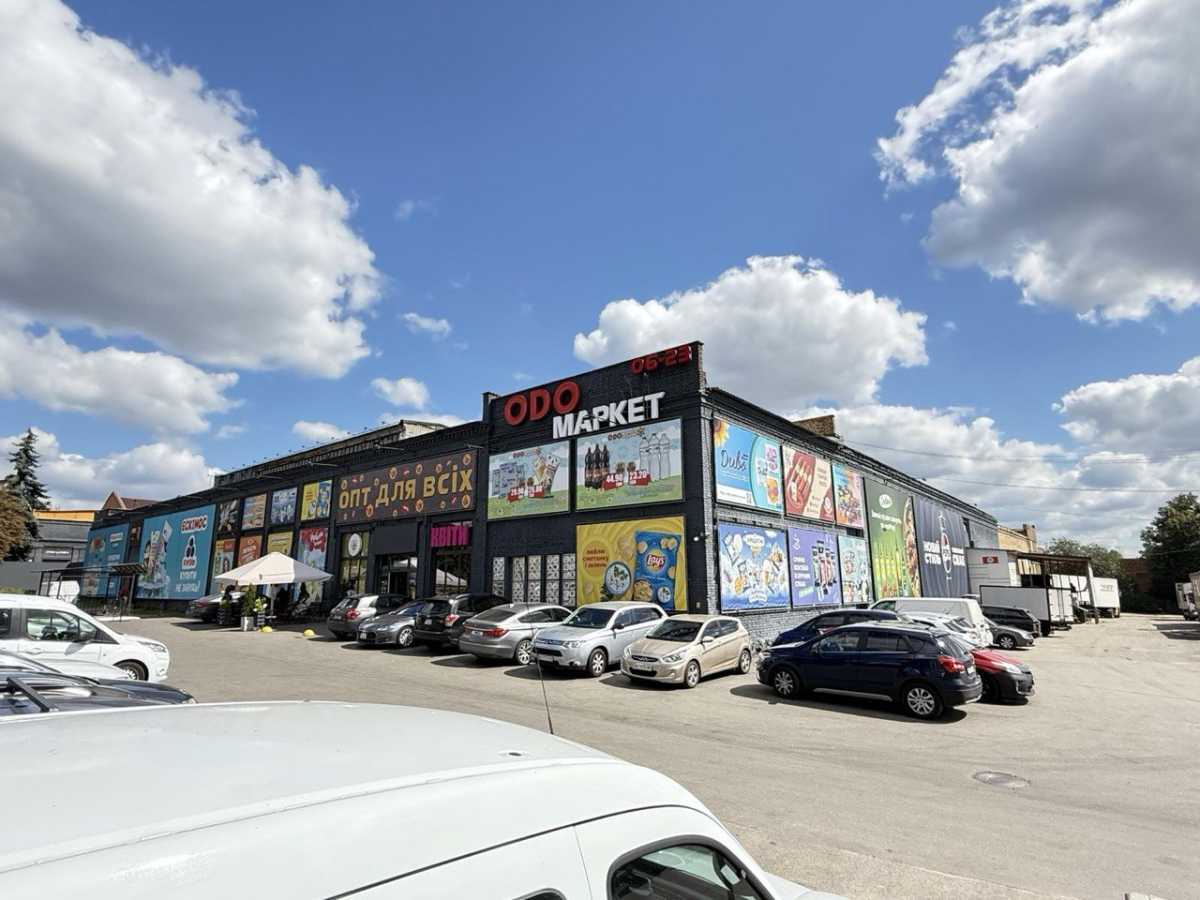 Здам довгостроково  торгову площу Київ, Солом`янський, вул. Миколи Василенка, 1. 