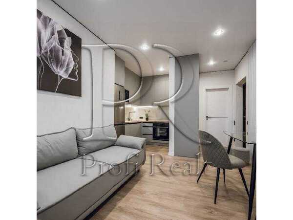 Продам 1-к квартиру Київ, Подільський, вул. Всеволода Змієнка, 15/23. 