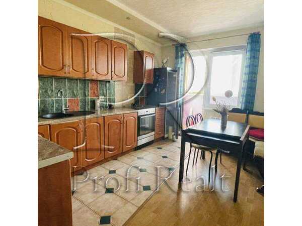 Продам 2-к квартиру Київ, Дарницький, шосе Харківське, 56. 