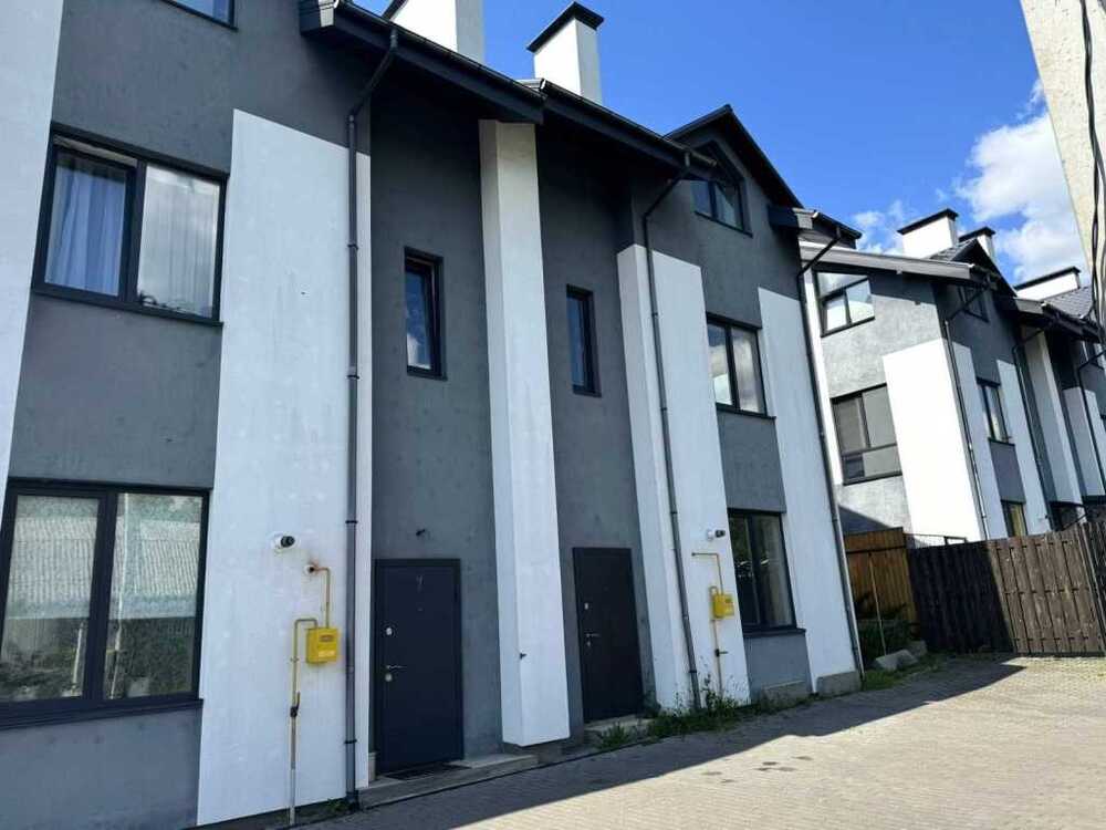 Продам 4-к таунхаус Бучанський, Буча, Яблунська, 39Л. 