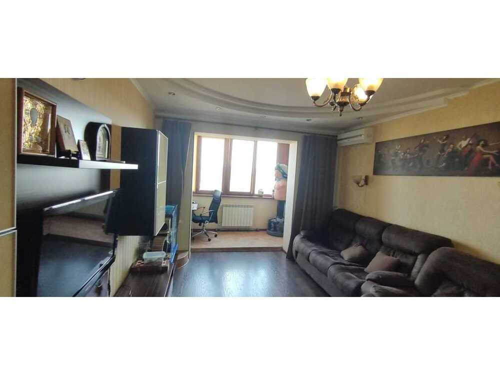 Продам 2-к квартиру Київ, Деснянський, вул. Оноре де Бальзака, 55. 