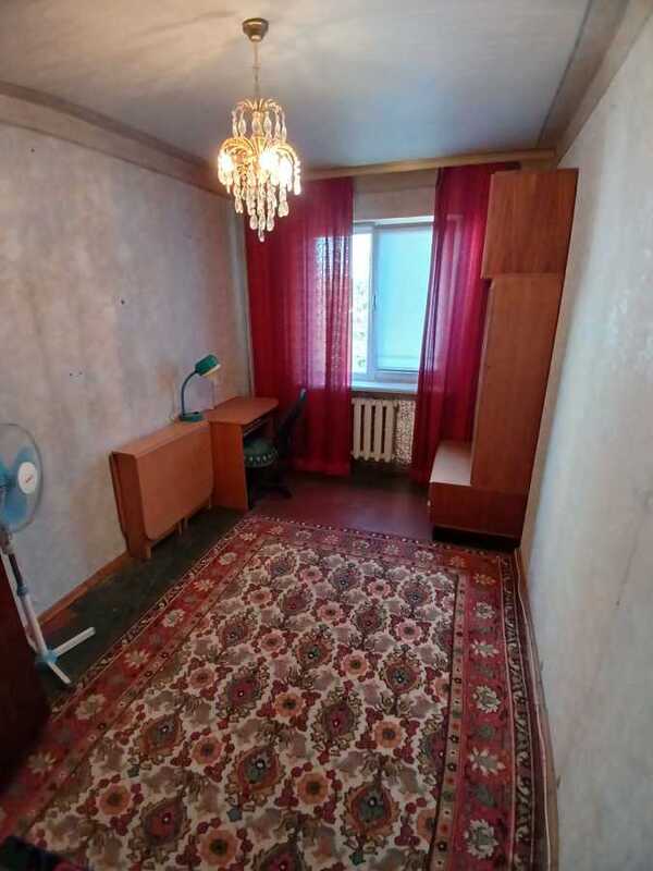 Продам 3-к квартиру Київ, Дніпровський, бульв. Верховної Ради, 19a. 