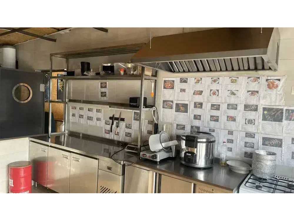 Здам довгостроково  кафе/бар/ресторан Київ, Шевченківський, вул. Олеся Гончара. 