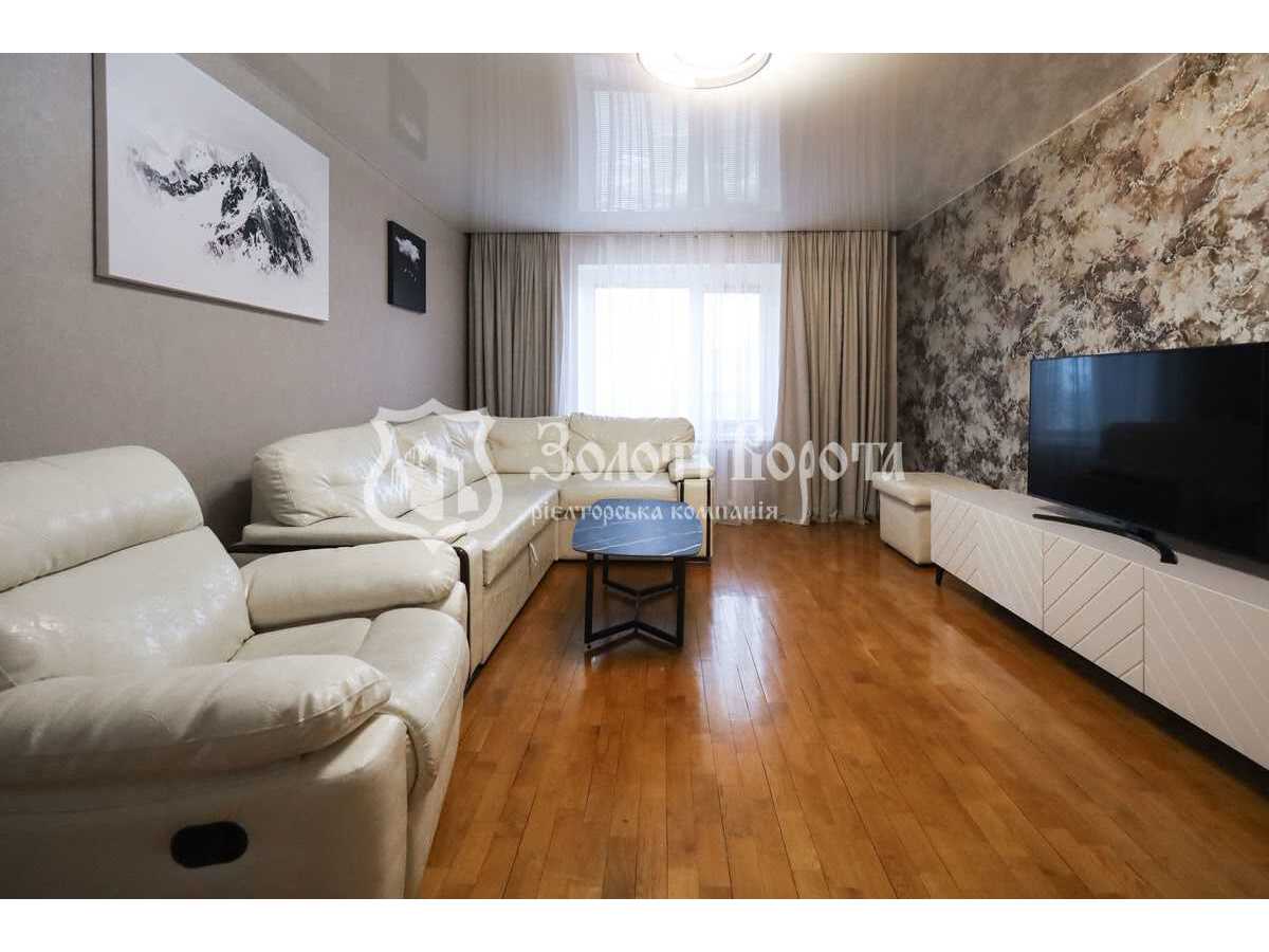 Продам 3-к квартиру Київ, Дарницький, вул. Михайла Драгоманова, 44а. 