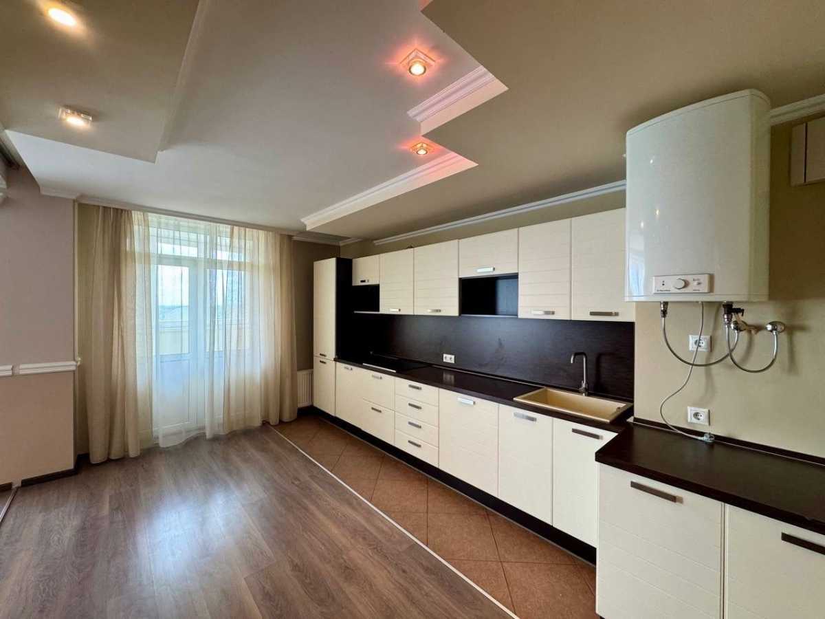 Продам 4-к квартиру Київ, Дніпровський, вул. Раїси Окіпної, 10. 