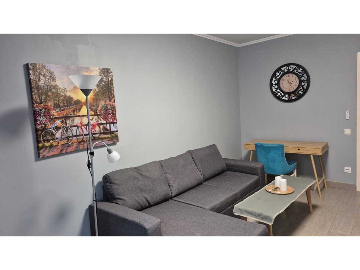 Здам довгостроково 1-к квартиру Київ, Голосіївський, вул. Михайла Ломоносова, 36В. 