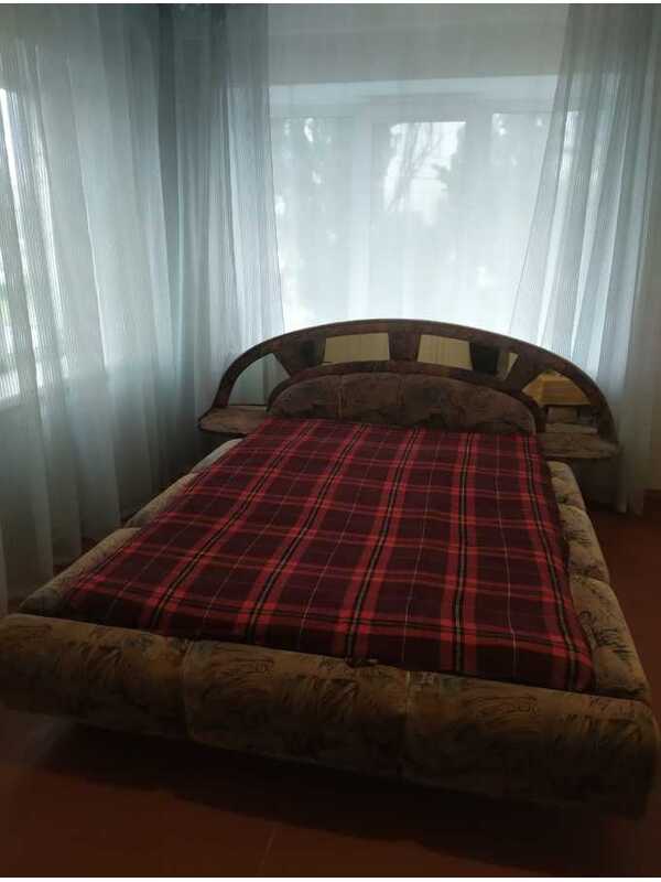 Здам довгостроково 2-к квартиру Київ, Дніпровський, вул. Братиславська, 4. 