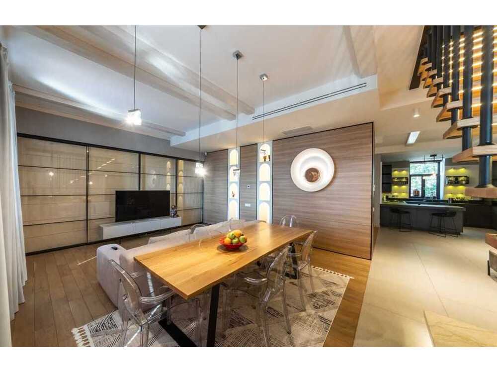 Здам довгостроково 5-к квартиру Київ, Шевченківський, вул. Ярославів Вал, 16. 