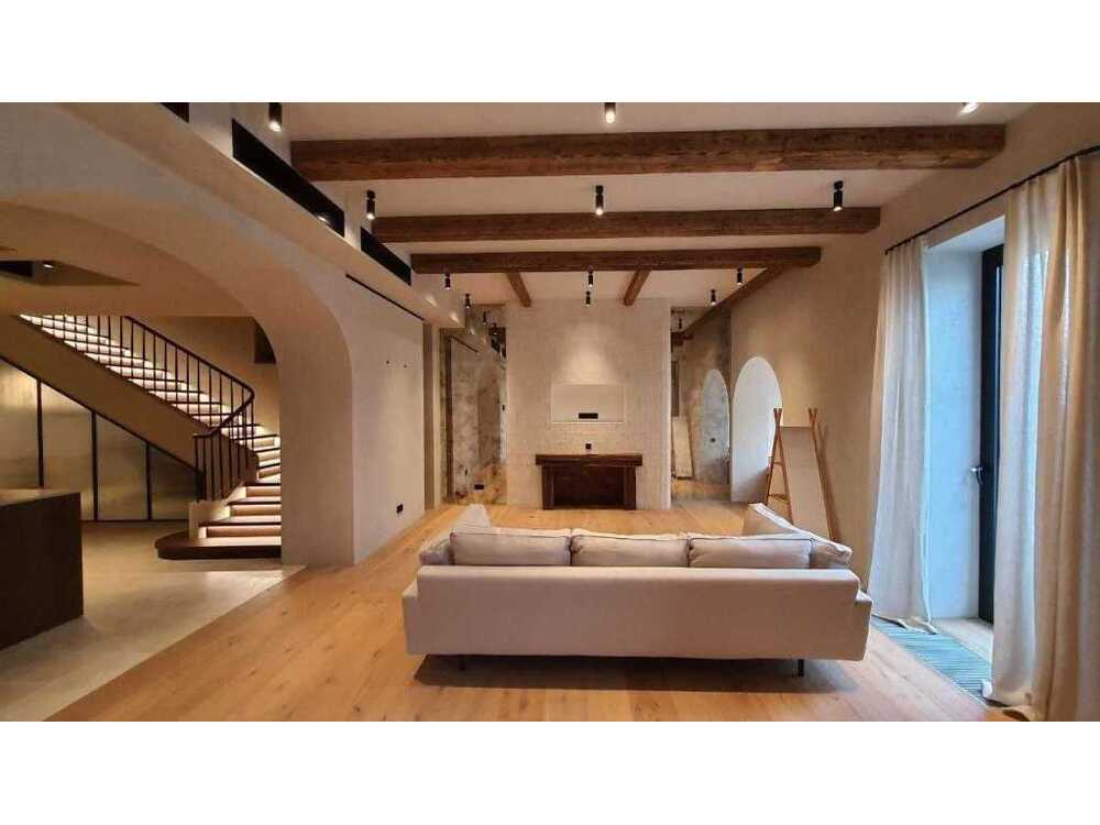 Здам довгостроково 6-к квартиру Київ, Шевченківський, вул. Ярославів Вал, 16. 