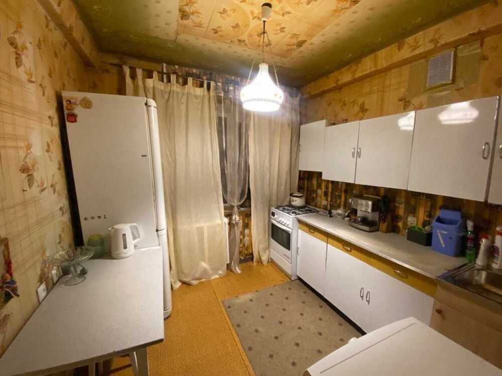 Здам довгостроково 3-к квартиру Київ, Солом`янський, вул. Златопольська, 4Г. 